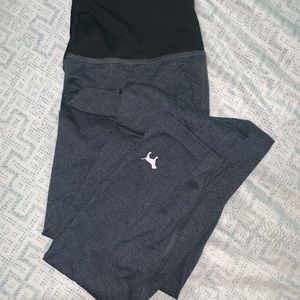 Victoria’s Secret Pink leggings